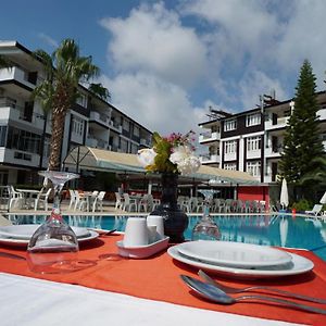 Andros Family Club